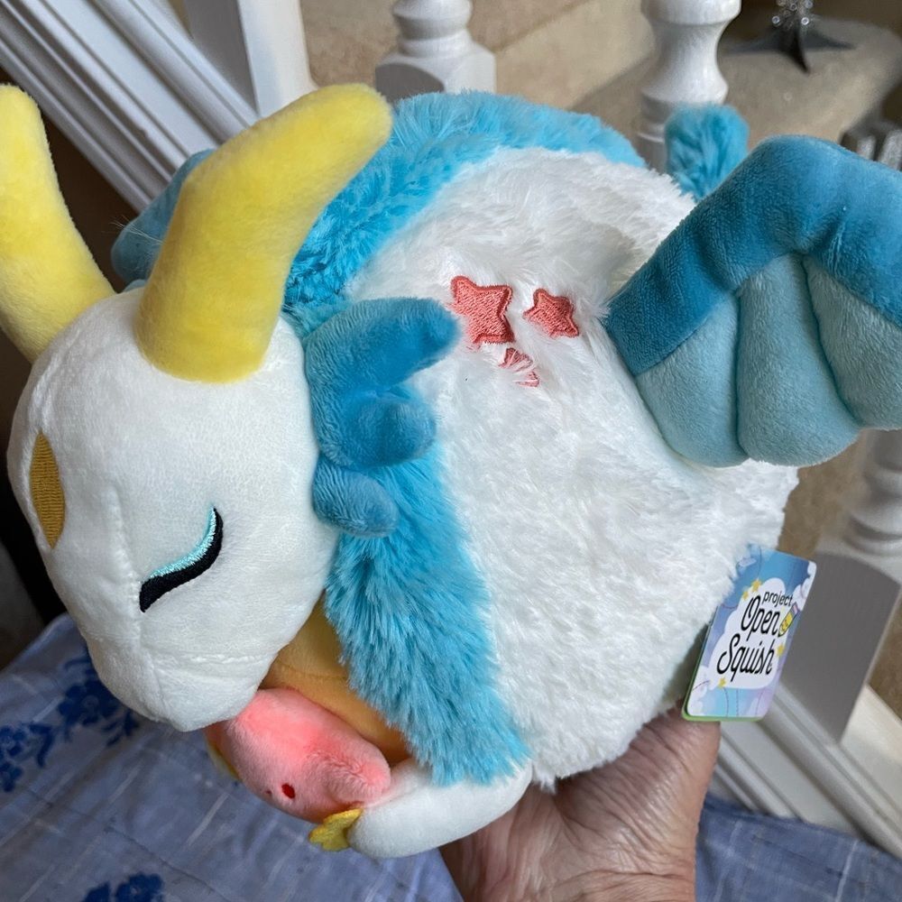 Squishable Wish Dragon - Picture 11 of 12